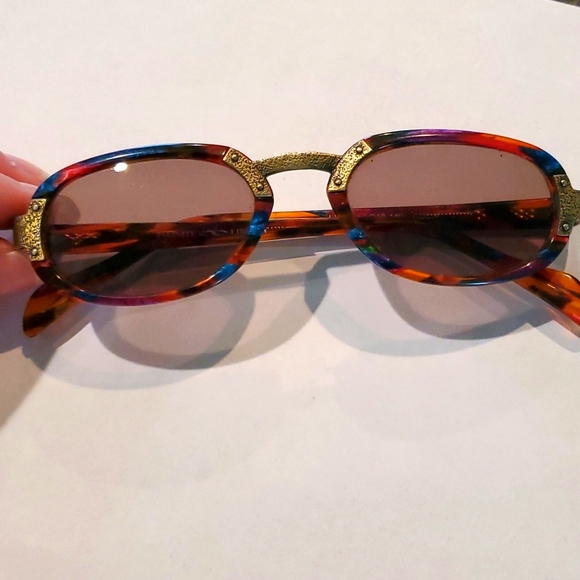 Vintage rainbow tortoise sunglasses frames with bronze accents. Funky style! - Picture 2 of 8